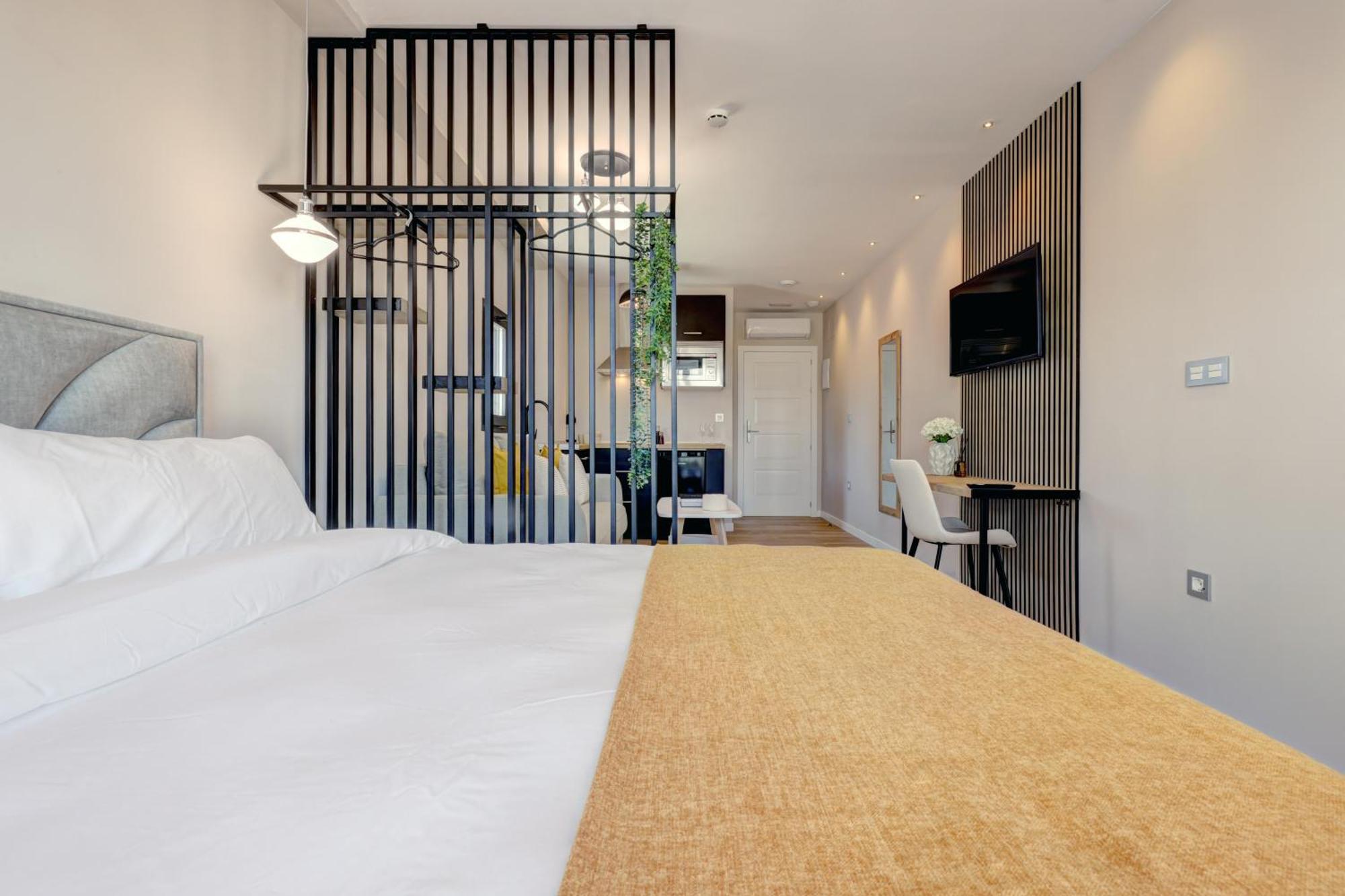 Palm Suites Estepona Exterior photo